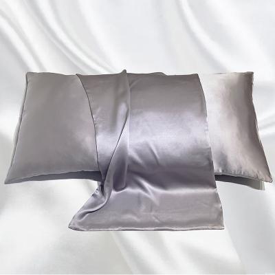 China Mulberry pillow case 50*65cm solid silk pillowcase 50*65cm soft green PORTABLE silk pillowcase for sale