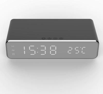 China Children's QI 10W Digital LED Display Desk and Table Clocks Temperature Sunrise Alarm Clock with Wireless Charging Stand for sale