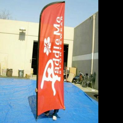 Chine Base croisée en aluminium de falg de plage, doubles drapeaux dégrossis de plume, drapeaux imprimés de plume à vendre