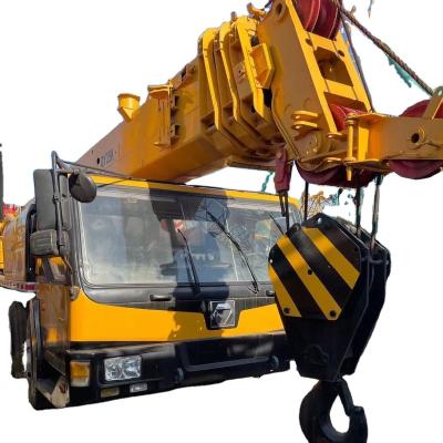 China Building Material Shops Car in excellent condition 35 tons XCMG used truck crane for sale