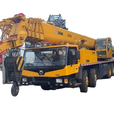 China Building Material Shops Car in excellent condition 50 tons XCMG used truck crane for sale