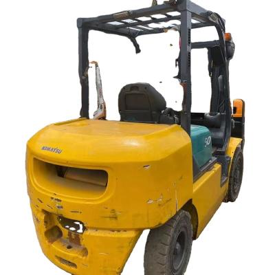 China Hotels 5 ton KOMATSU used forklift truck in excellent condition for sale