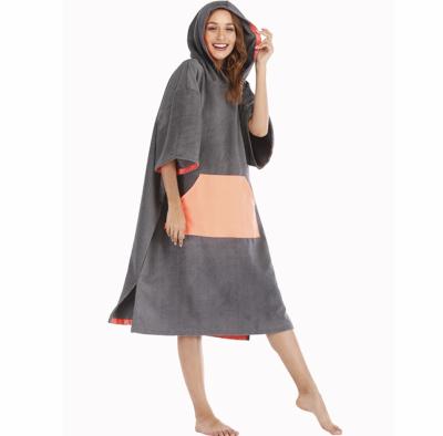 China Oversized Poncho Towel Plain Dyed Woven Adult Viable Hooded Poncho Beach Poncho Towel for sale