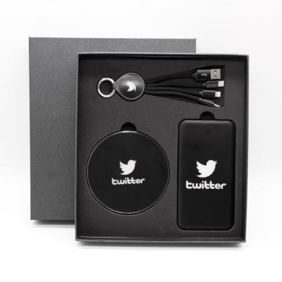 China Fashionable Portable Gift Set Thanks Giving 2021 Customized Logo Business Gift Sets New Style Hot Sale Gift Present Sets For And Wireless Charger Christmas for sale