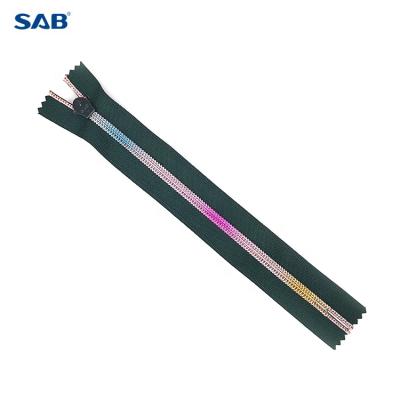 China End-End SAB Customized High Quality Fashion Color Plating Waterproof 5# 7# Zipper à venda