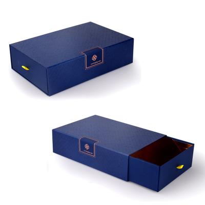 China Recycled Materials Wholesale Latest Design Luxury Custom Folding Gift Box For Subscription Drawer Box for sale