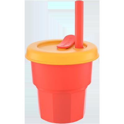 China BPA Free 2022 Cute Kids Sippy Cup Baby Water Silicone Snack Cup Toddler Practicing Cups For Kids Christmas Gift With Lids And Straws for sale