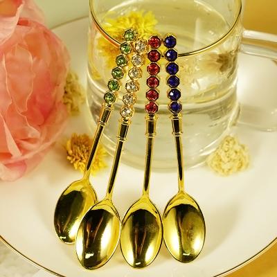 China 2022 New Customized Stainless Steel Disposable Gold Scoop Rose Flower Shaped Dessert Coffee Scoop Ice Cream Candy Tea Scoop for sale