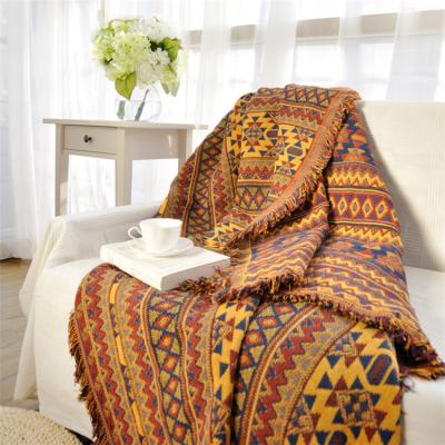 China Custom Made Wholesale Throw Sofa Cover Custom Woven Anti-pilling Woven Tapestry Blanket By Size for sale