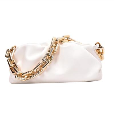 China Fashoion 2020 new fashions pleated chain handbag is versatile with simple one-shoulder bag for sale