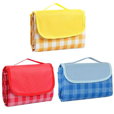 China 2022 Outdoor Multiplayer Tourist Camping Outdoor Foldable Waterproof Picnic Mat Beach Blanket for sale