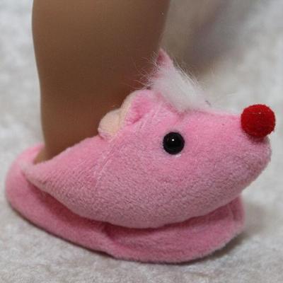 China Lovely Plush Design Promotional Gifts Brown Pink Soft Mouse Animal Plush Children Kid Slipper for sale