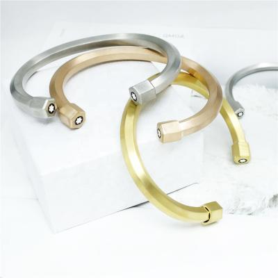 China Environmental Friendly Solid Simple Bangles Bangles 316L Stainless Steel Highly Polished Charms Jewelry Wrist Accessories for sale