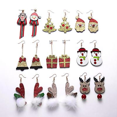 China LUOXIN Wholesale Fashionable Romantic Christmas Theme Series Cartoon Reindeer Drop Earrings For Women for sale