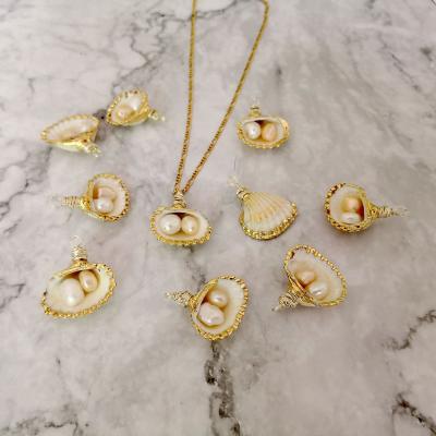 China LUOXIN FASHIONABLE design new shell pearl natural gold lated retro personality necklace for girls for sale