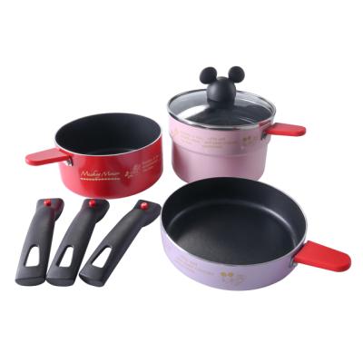 China Sustainable Kitchenware 3 Piece Aluminum Nonstick Cookware Sets With Glass Lid Kitchenware Sets Forged Aluminum Cookware Set for sale