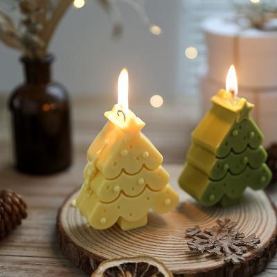 China Wholesale High Quality Home Decoration Art Candle Cute Christmas Tree Festival Scented Candles for sale