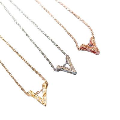 China New Design Fashionable Shiny Clavicle Zirconia Diamond Letter V JML Pendant Copper Dating Female Necklaces for sale