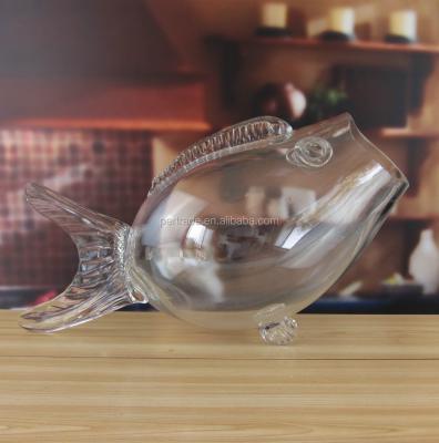 China Sustainable Customized Handmade Glass Fish Shaped Fish Bowl for sale