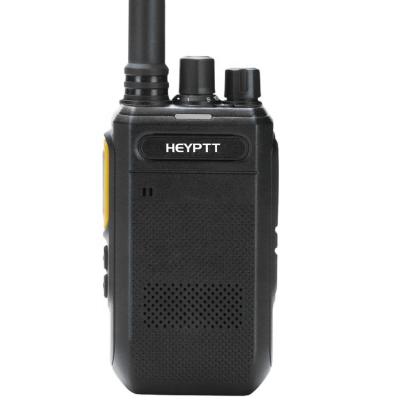 China UHF 400-480MHz QuanSheng TG-200 TG-200 professional walkie talkie for sale