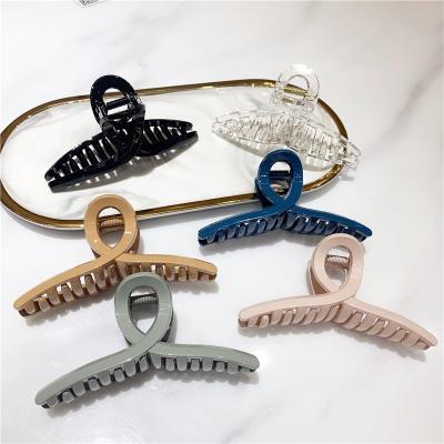 China Fashion Trendy Acrylic Geometric Hair Claw Cuts High Quality Korean Brand Ponytail Holder Crossing Crabs For Hair Hairdress Accessories for sale