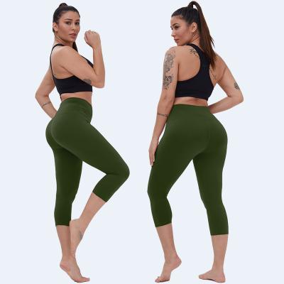 China Breathable Army Green Women Gaiters Fitness Workout Capris Solid Color Gaiters Women Gaiters for sale