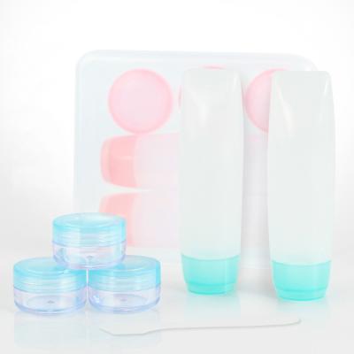 China Hot Selling Personal Care Portable 5pcs Travel Plastic Empty Bottle Jar Cosmetic Sets With Box for sale