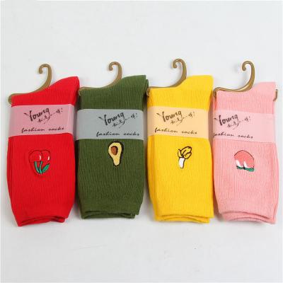 China Best Fashional Sporty 100 Colored Cotton Thin Socks Seamless Whole Paint Socks for sale