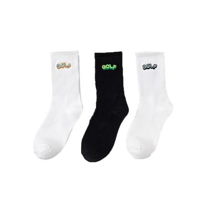 China 2023 New Sports Custom Wording Socks GOLF Letter Embroidery Korean Style Sports Men Crew Socks for sale