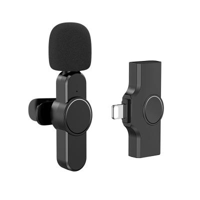 China Protect Privacy Portable Mobile Lapel Microphone Live Streaming Vlog Clip On Tool For Android Phone Wireless Microphone For iPhone for sale