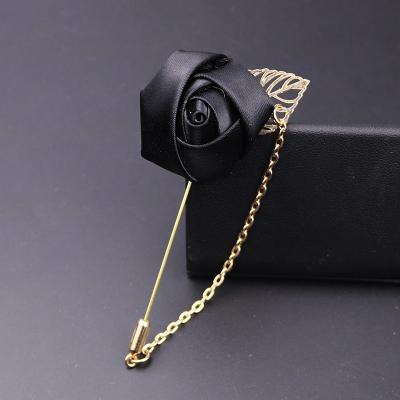 China Luxury Flower 2021 Best-selling Gold Color Formal Dress Suit Flower Brooch for sale