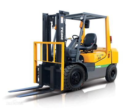 China Hotels 5 ton used KOMATSU FD50 forklift with good condition for sale, 5t KOMATSU forklift for sale