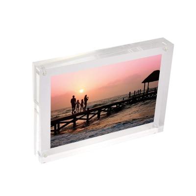 China Recyclable Acrylic Magnetic Artwork Block With Custom Logo Photo Frame for sale