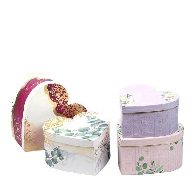 China Flower handmade European style pastoral heart-shaped gift box fashion three-piece set for sale