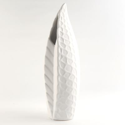 China New 24cm Ceramic Flower Vase Matt White Living Room Lovely Nordic Classic/Postmodern Leaf Design for sale