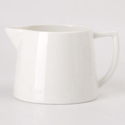 China Farmhouse Simple 200ml Modern Custom Design White Fine Porcelain Milk Creamer Jar for sale