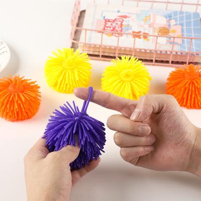 China Toy Flashing Hairy Puffer Ball tpr puffer ball colorful soft soft toys gift toys soft ball for sale