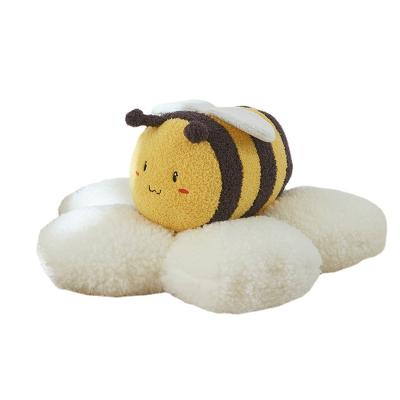 China Hot Selling Lovely Gift Stuffed & Plush Animal Toy Bee Plush Pillow & Decorative Flowers Rest Plush Toy for sale