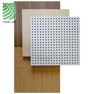 China Tianjie Auditorium Eco - Friendly Noise Attenuation Acoustic Panels Acoustic Wall Perforated Wooden Panels Te koop