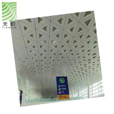 Cina Artistic Ceilings System Curved Acoustic Panel Soundproofing Fiberglass Ceiling Diffuser Panel Recording Studio Material Prices in vendita