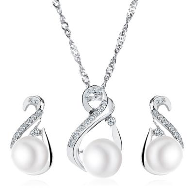 China TRENDY Women Fashion Jewelry Sets Christmas Gift Pearl Necklace Dangle Earrings Set Silver Plated for sale