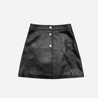 China Diamond Buttons Real Sheepskin Mini Breathable Bright Skirt Young Lady High Waist Genuine Leather Trim Short Skirt for sale