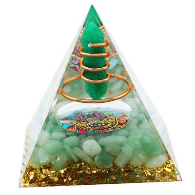 China Europe Green Aventurine Quartz Crystal Point Orgone Pyramids Spiritual Healing Stone Orgonite Pyramid Gifts for sale