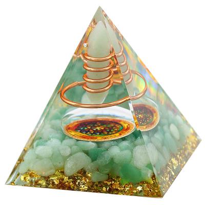 China Europe Handmade Green Aventurine Quartz Crystal Point Orgone Orgonite Pyramids Healing Stone Crystal Crafts Gifts for sale