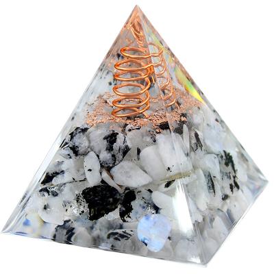 China Europe Hot Sale White Crystal Point Moonstone Orgone Pyramids Reiki Chakra Energy Orgonite Pyramid Gifts for sale