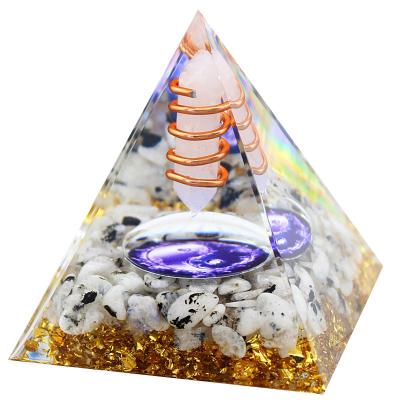 China Europe Wholesale White Crystal Point Moonstone Orgone Pyramids Spiritual Healing Stone Orgonite Pyramid Gifts for sale