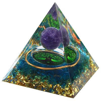 China Europe Wholesale Orgone Pyramids Spiritual Healing Orgonite Amethyst Crystal Pyramids Gemstone Crafts for sale