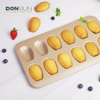 China Madeleine Pan 12 Cavity Shell Shaped Carbon Steel Baking Viable Non-Stick Cake Pan for sale