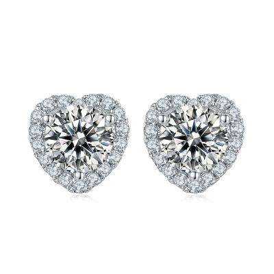 China CLASSIC design 18k solid gold solitaire moissanite gemstone gemstone stud earrings CLASSIC birthday party jewelry heart shape for women for sale