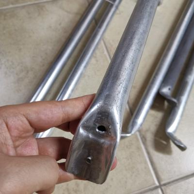 China Modern Stainless Steel Baluster Fence Systems Spiral Steel Stair Baluster Iron Stair Balusters for sale